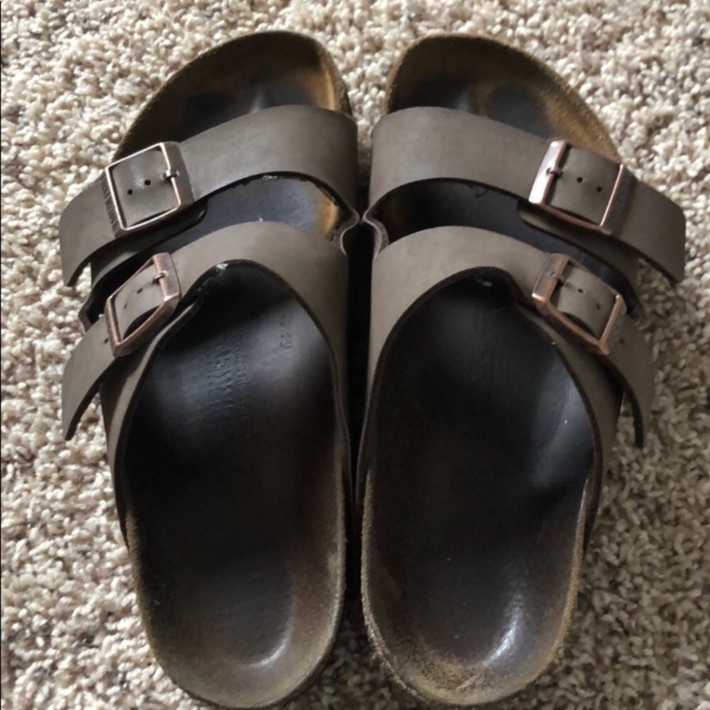 Birkenstock’s Arizona Sandals Size 41